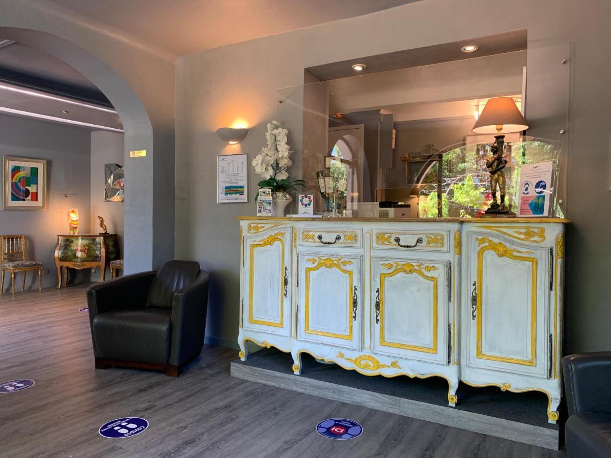 Hotel Le Pre Catelan Жуан-ле-Пен Экстерьер фото